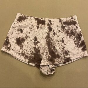 lululemon Women’s Inner GlowShorts 3” Terry Size 14 (Missing Drawstring)